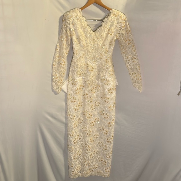 Demetrios Dresses & Skirts - 3 piece Vintage Beaded Wedding Dress Train and Headpiece Demetrios bridal set